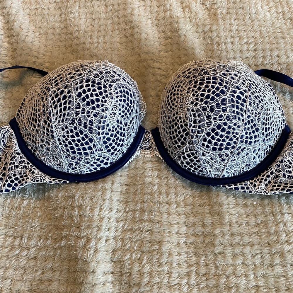 NWT Victoria’s Secret Bra